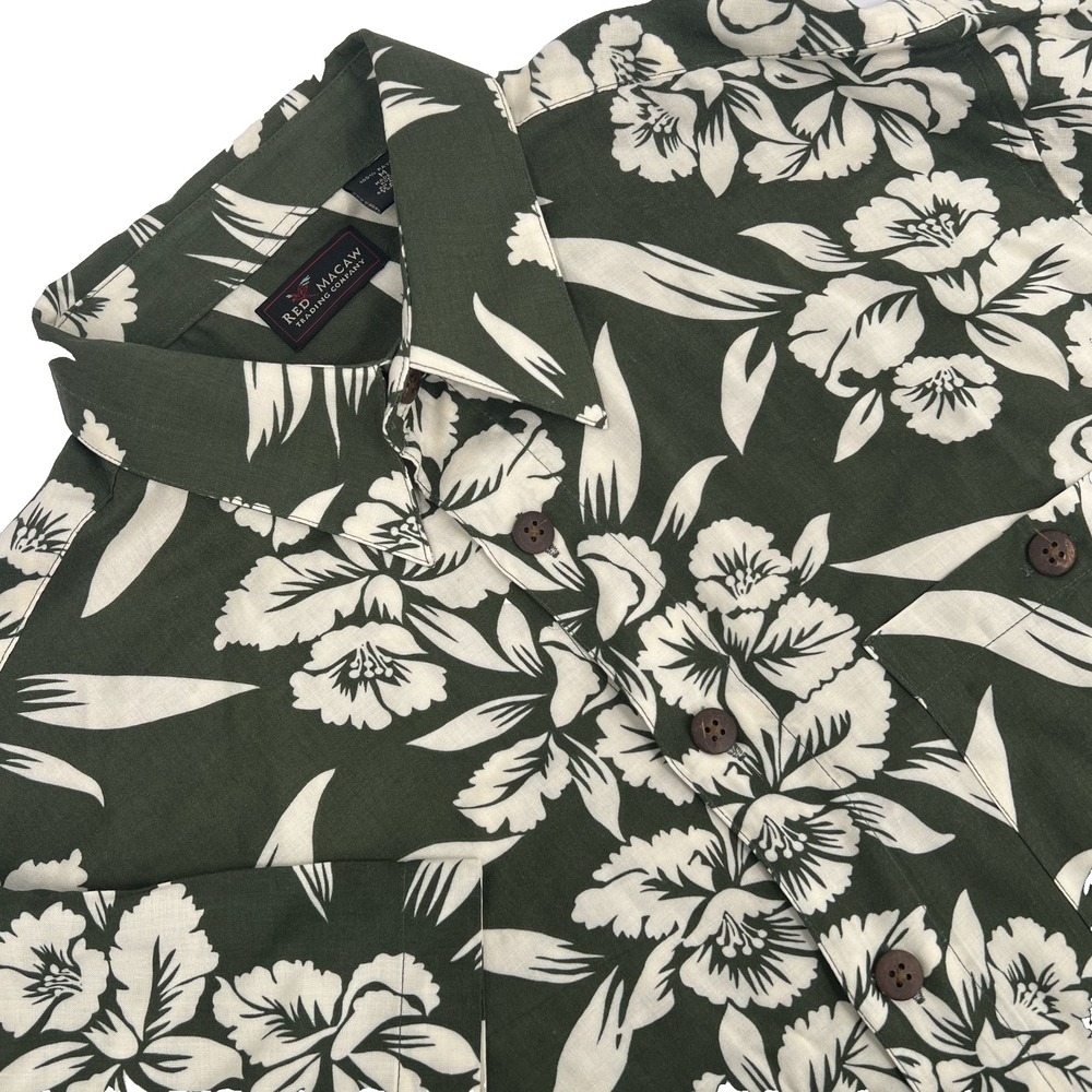 RED MACAW Men's Size M Vintage Korea Green Hawaiian Tropical Short-Sleeve Shirt